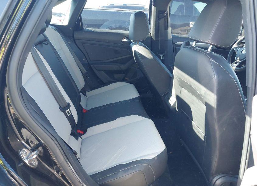 Photo 8 of 2019 Volkswagen Jetta 1.4T R-LINE/1.4T S/1.4T SE (VIN 3VWC57BU8KM198797)