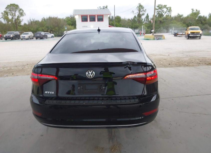 Photo 16 of 2019 Volkswagen Jetta 1.4T R-LINE/1.4T S/1.4T SE (VIN 3VWC57BU8KM198962)