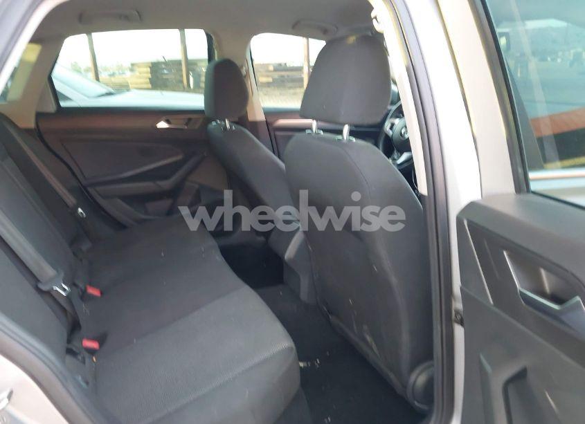 Photo 8 of 2019 Volkswagen Jetta 1.4T R-LINE/1.4T S/1.4T SE (VIN 3VWC57BU8KM199089)