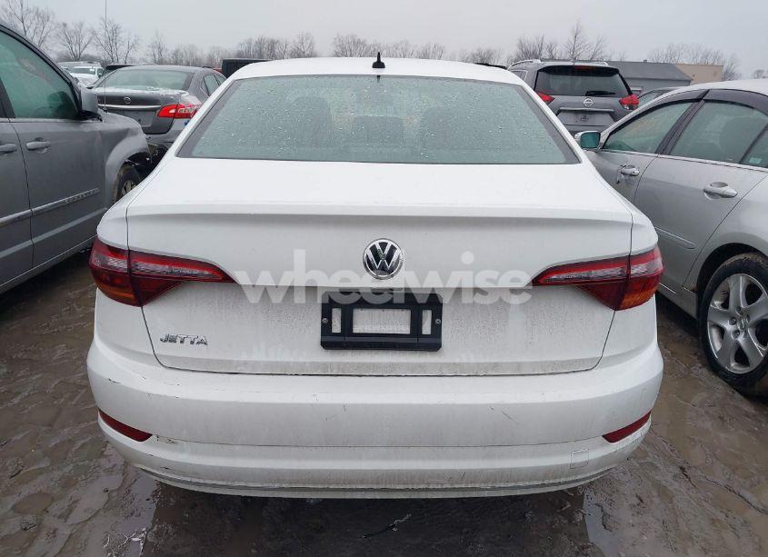 Photo 16 of 2019 Volkswagen Jetta (VIN 3VWC57BU8KM205246)