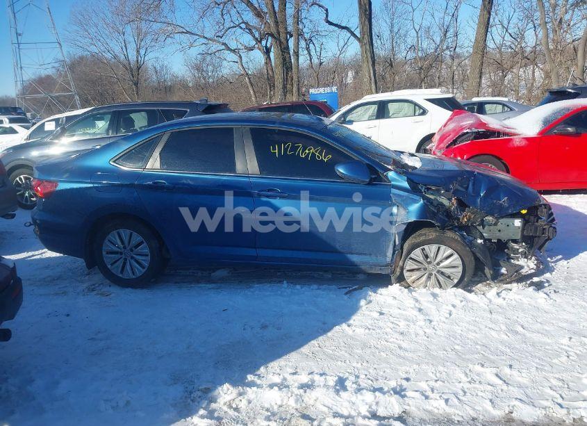 Photo 13 of 2019 Volkswagen Jetta 1.4T R-LINE/1.4T S/1.4T SE (VIN 3VWC57BU8KM212200)