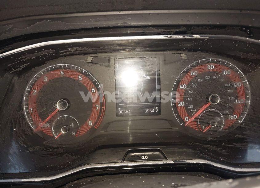 Photo 15 of 2019 Volkswagen Jetta 1.4T R-LINE/1.4T S/1.4T SE (VIN 3VWC57BU8KM212200)