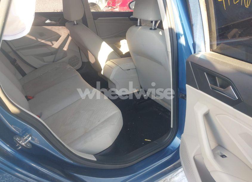 Photo 8 of 2019 Volkswagen Jetta 1.4T R-LINE/1.4T S/1.4T SE (VIN 3VWC57BU8KM212200)