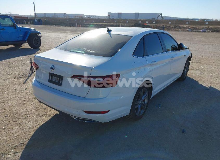 Photo 4 of 2020 Volkswagen Jetta 1.4T R-LINE/1.4T S/1.4T SE (VIN 3VWC57BU8LM088737)