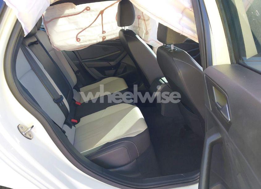 Photo 8 of 2020 Volkswagen Jetta 1.4T R-LINE/1.4T S/1.4T SE (VIN 3VWC57BU8LM088737)