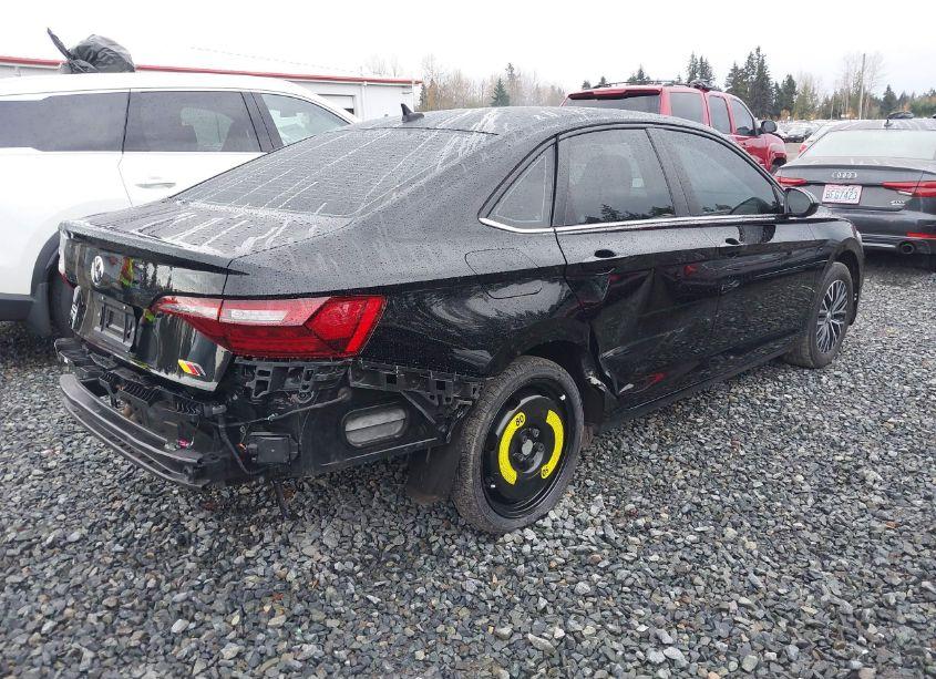 Photo 4 of 2021 Volkswagen Jetta 1.4T R-LINE/1.4T S/1.4T SE (VIN 3VWC57BU8MM024473)