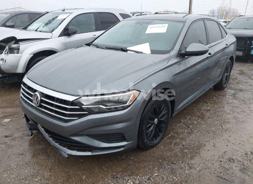 Photo 2 of 2021 Volkswagen Jetta 1.4T R-LINE/1.4T S/1.4T SE (VIN 3VWC57BU8MM035716)