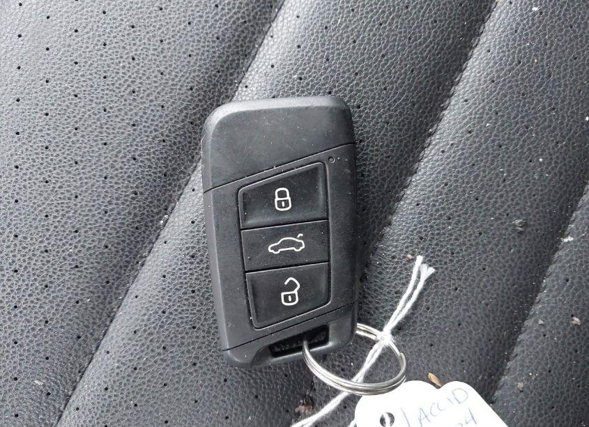 Photo 11 of 2021 Volkswagen Jetta 1.4T R-LINE/1.4T S/1.4T SE (VIN 3VWC57BU8MM038664)