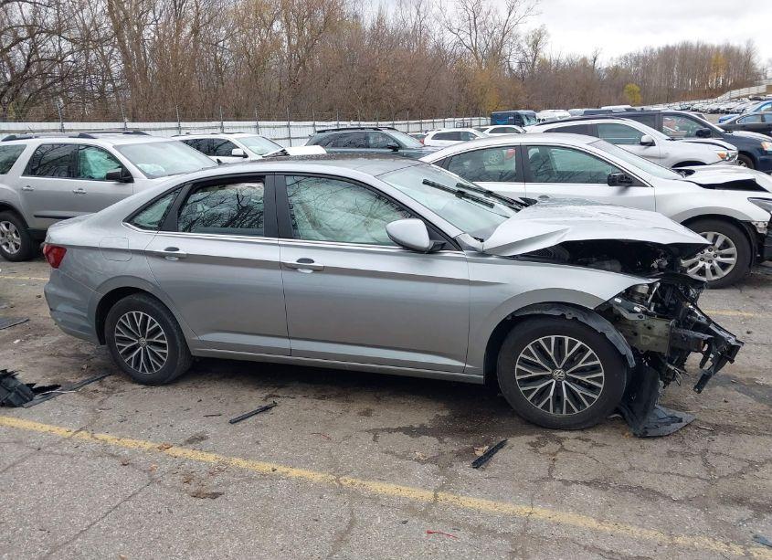 Photo 13 of 2021 Volkswagen Jetta 1.4T R-LINE/1.4T S/1.4T SE (VIN 3VWC57BU8MM038664)