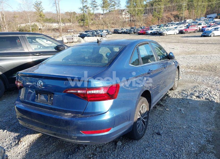 Photo 4 of 2021 Volkswagen Jetta 1.4T R-LINE/1.4T S/1.4T SE (VIN 3VWC57BU8MM045100)