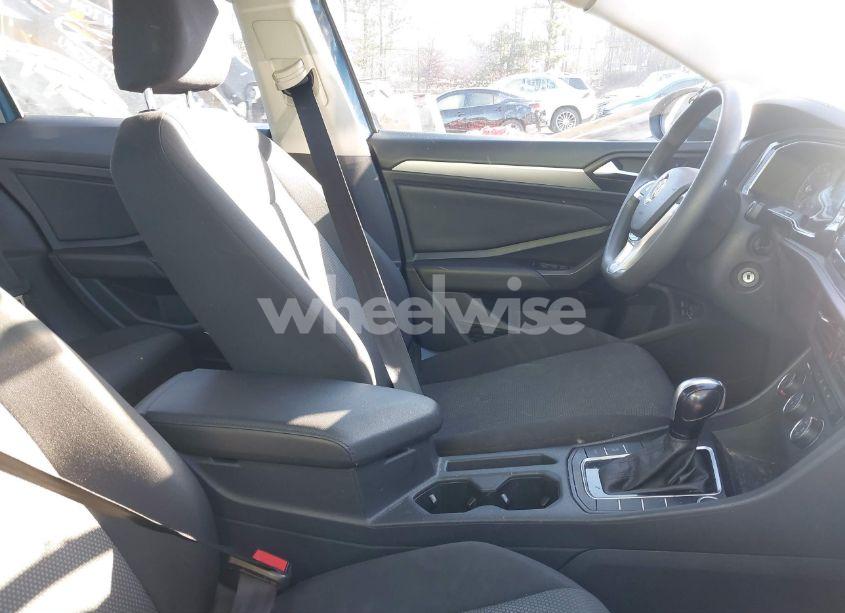 Photo 5 of 2021 Volkswagen Jetta 1.4T R-LINE/1.4T S/1.4T SE (VIN 3VWC57BU8MM045100)