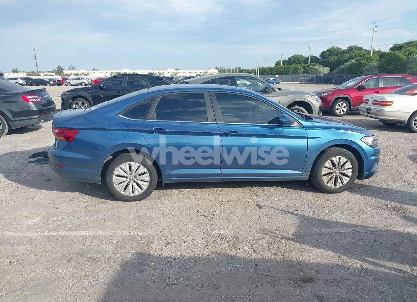 Photo 13 of 2019 Volkswagen Jetta (VIN 3VWC57BU9KM031509)