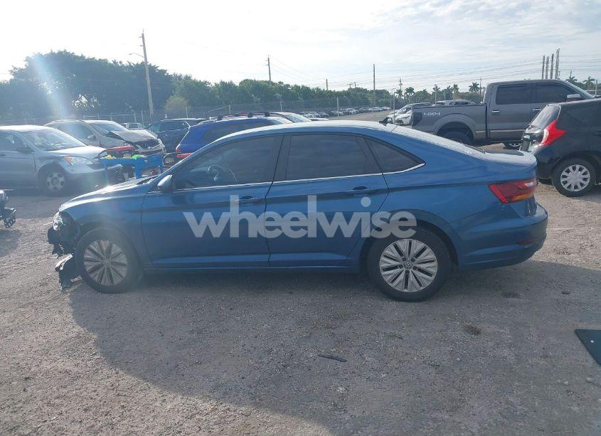 Photo 14 of 2019 Volkswagen Jetta (VIN 3VWC57BU9KM031509)