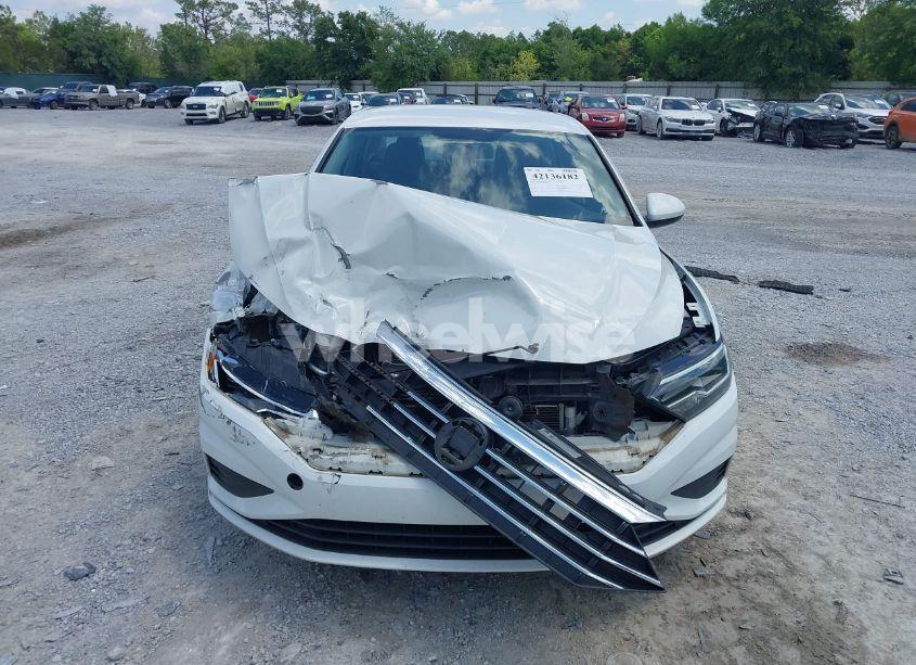 Photo 12 of 2019 Volkswagen Jetta 1.4T R-LINE/1.4T S/1.4T SE (VIN 3VWC57BU9KM044311)