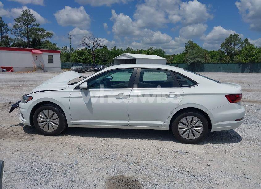 Photo 14 of 2019 Volkswagen Jetta 1.4T R-LINE/1.4T S/1.4T SE (VIN 3VWC57BU9KM044311)
