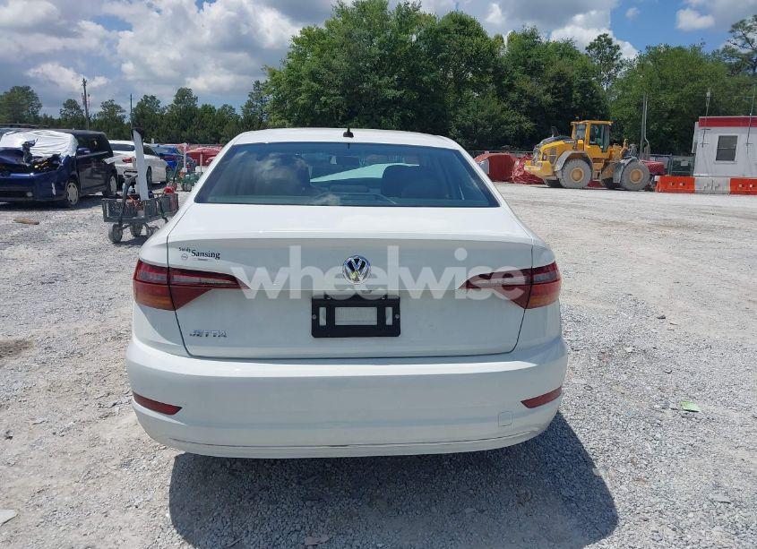 Photo 16 of 2019 Volkswagen Jetta 1.4T R-LINE/1.4T S/1.4T SE (VIN 3VWC57BU9KM044311)