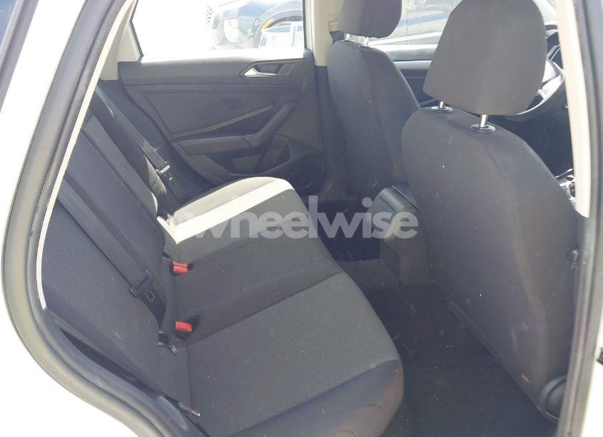 Photo 8 of 2019 Volkswagen Jetta 1.4T R-LINE/1.4T S/1.4T SE (VIN 3VWC57BU9KM044311)