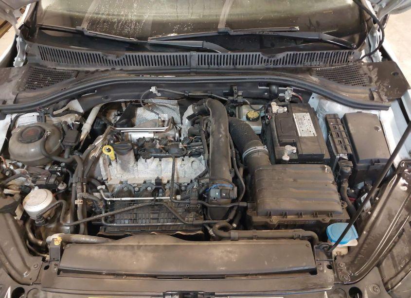 Photo 10 of 2019 Volkswagen Jetta 1.4T R-LINE/1.4T S/1.4T SE (VIN 3VWC57BU9KM074232)