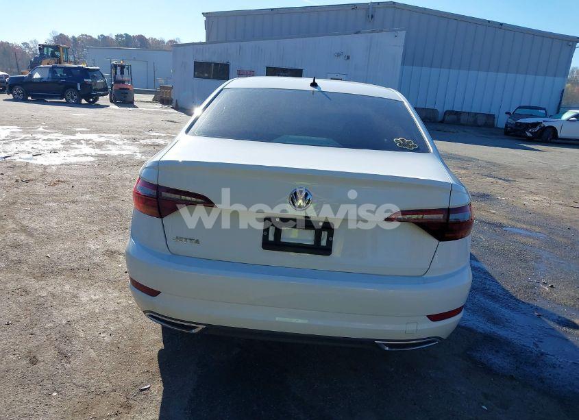 Photo 16 of 2019 Volkswagen Jetta 1.4T R-LINE/1.4T S/1.4T SE (VIN 3VWC57BU9KM077051)