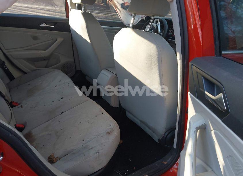 Photo 8 of 2019 Volkswagen Jetta 1.4T R-LINE/1.4T S/1.4T SE (VIN 3VWC57BU9KM082699)