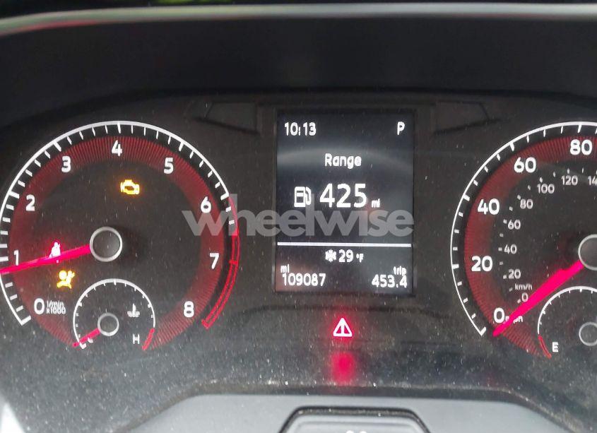 Photo 7 of 2019 Volkswagen Jetta 1.4T R-LINE/1.4T S/1.4T SE (VIN 3VWC57BU9KM095534)