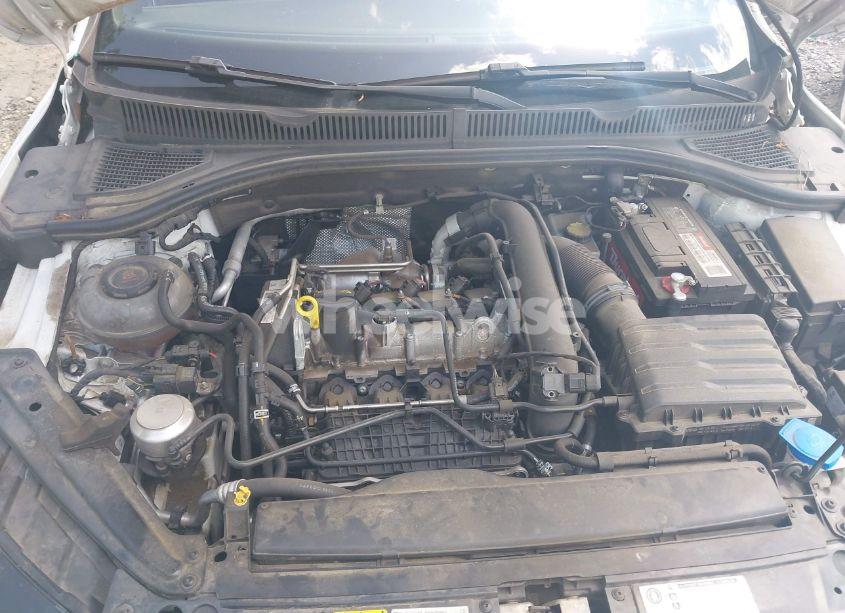 Photo 10 of 2019 Volkswagen Jetta 1.4T R-LINE/1.4T S/1.4T SE (VIN 3VWC57BU9KM103048)