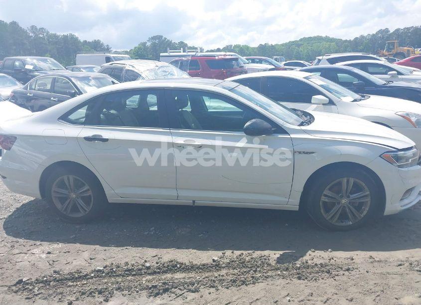 Photo 12 of 2019 Volkswagen Jetta 1.4T R-LINE/1.4T S/1.4T SE (VIN 3VWC57BU9KM103048)