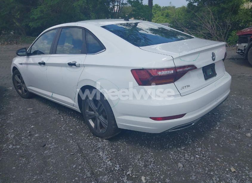 Photo 3 of 2019 Volkswagen Jetta 1.4T R-LINE/1.4T S/1.4T SE (VIN 3VWC57BU9KM103048)