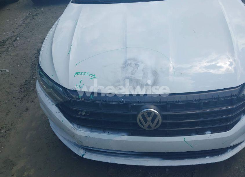 Photo 6 of 2019 Volkswagen Jetta 1.4T R-LINE/1.4T S/1.4T SE (VIN 3VWC57BU9KM103048)
