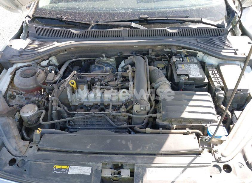 Photo 10 of 2019 Volkswagen Jetta 1.4T R-LINE/1.4T S/1.4T SE (VIN 3VWC57BU9KM105334)