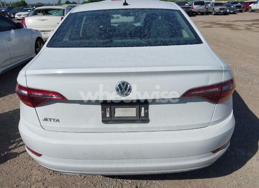 Photo 16 of 2019 Volkswagen Jetta 1.4T R-LINE/1.4T S/1.4T SE (VIN 3VWC57BU9KM105334)