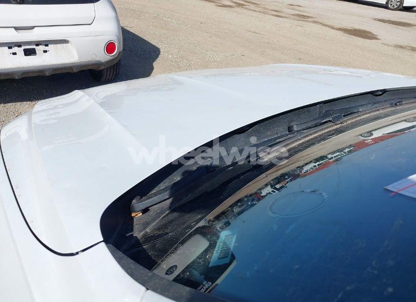 Photo 6 of 2019 Volkswagen Jetta 1.4T R-LINE/1.4T S/1.4T SE (VIN 3VWC57BU9KM105334)