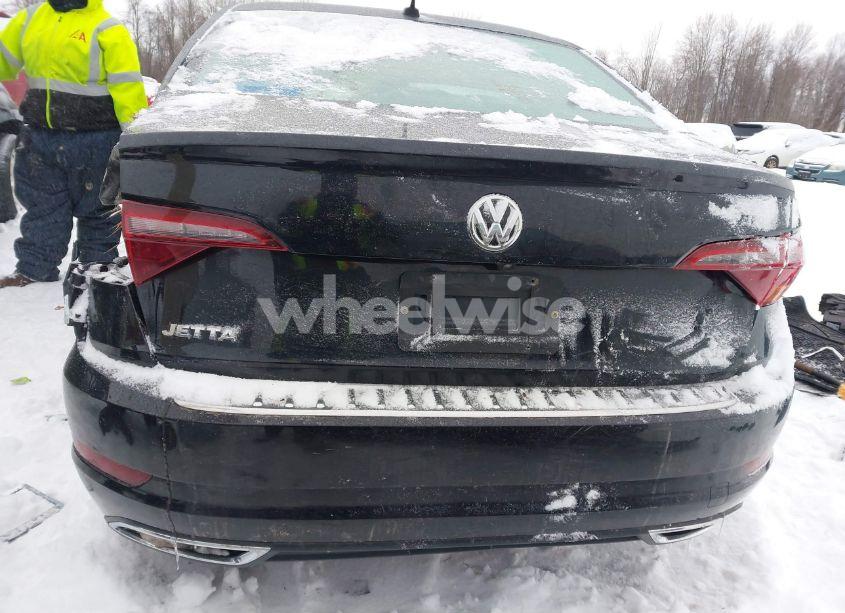 Photo 17 of 2019 Volkswagen Jetta (VIN 3VWC57BU9KM186481)