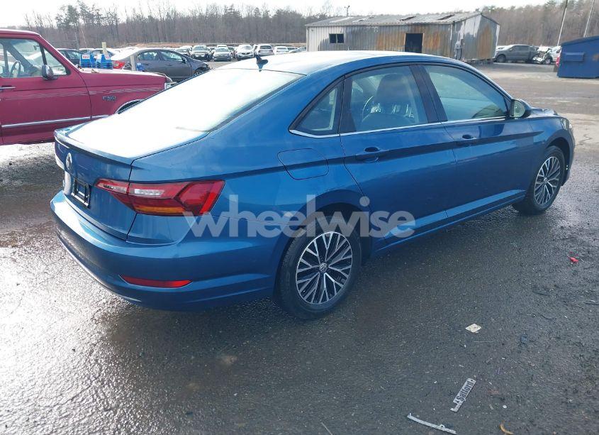 Photo 4 of 2019 Volkswagen Jetta 1.4T R-LINE/1.4T S/1.4T SE (VIN 3VWC57BU9KM186965)