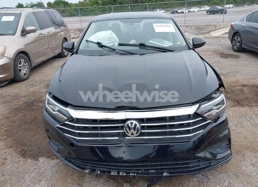 Photo 12 of 2019 Volkswagen Jetta (VIN 3VWC57BU9KM201612)