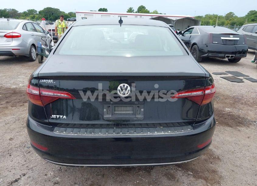 Photo 16 of 2019 Volkswagen Jetta (VIN 3VWC57BU9KM201612)