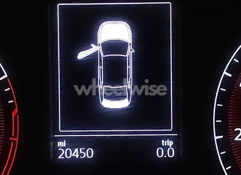 Photo 15 of 2019 Volkswagen Jetta 1.4T R-LINE/1.4T S/1.4T SE (VIN 3VWC57BU9KM228972)