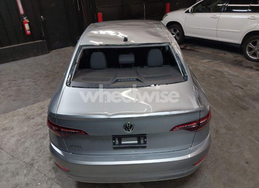 Photo 6 of 2019 Volkswagen Jetta 1.4T R-LINE/1.4T S/1.4T SE (VIN 3VWC57BU9KM228972)