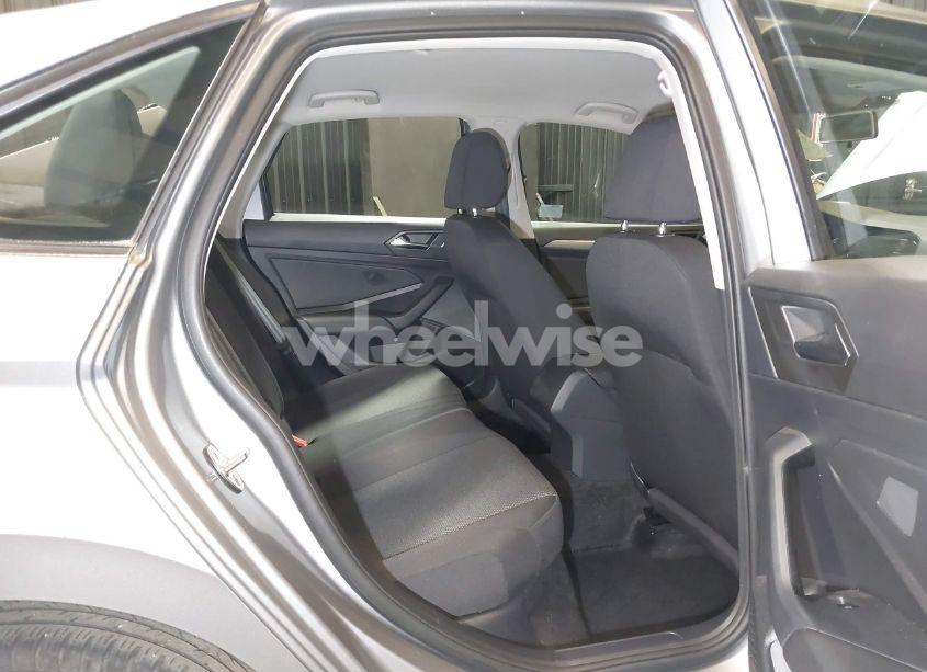 Photo 8 of 2019 Volkswagen Jetta 1.4T R-LINE/1.4T S/1.4T SE (VIN 3VWC57BU9KM228972)