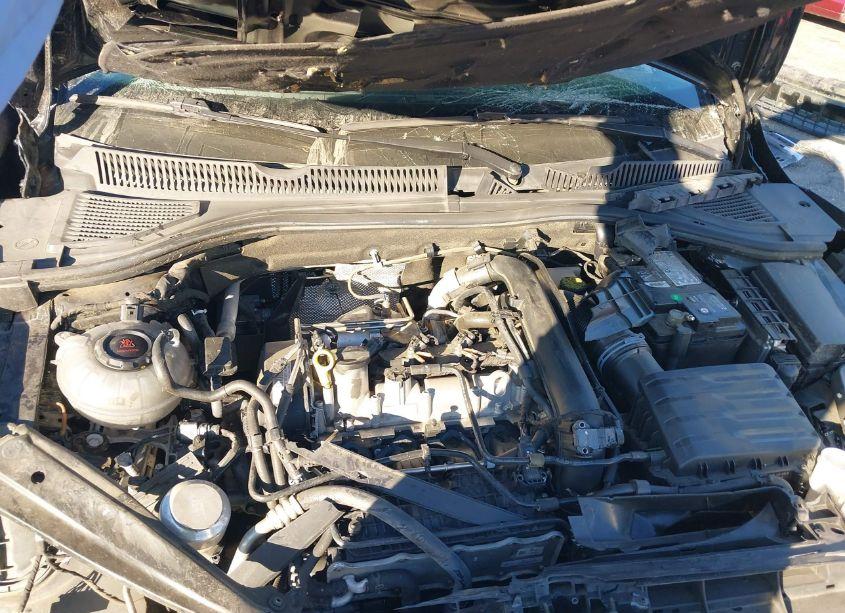 Photo 10 of 2019 Volkswagen Jetta 1.4T R-LINE/1.4T S/1.4T SE (VIN 3VWC57BU9KM251801)