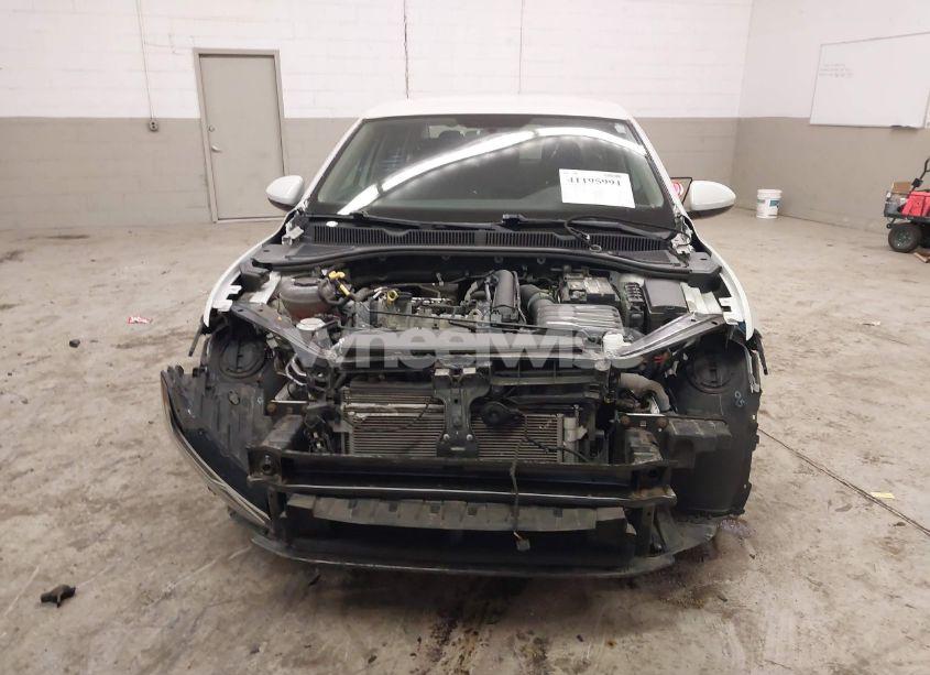 Photo 13 of 2019 Volkswagen Jetta 1.4T R-LINE/1.4T S/1.4T SE (VIN 3VWC57BU9KM259316)