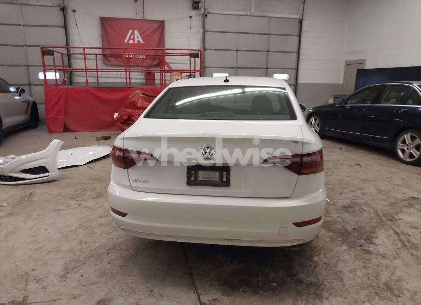 Photo 17 of 2019 Volkswagen Jetta 1.4T R-LINE/1.4T S/1.4T SE (VIN 3VWC57BU9KM259316)