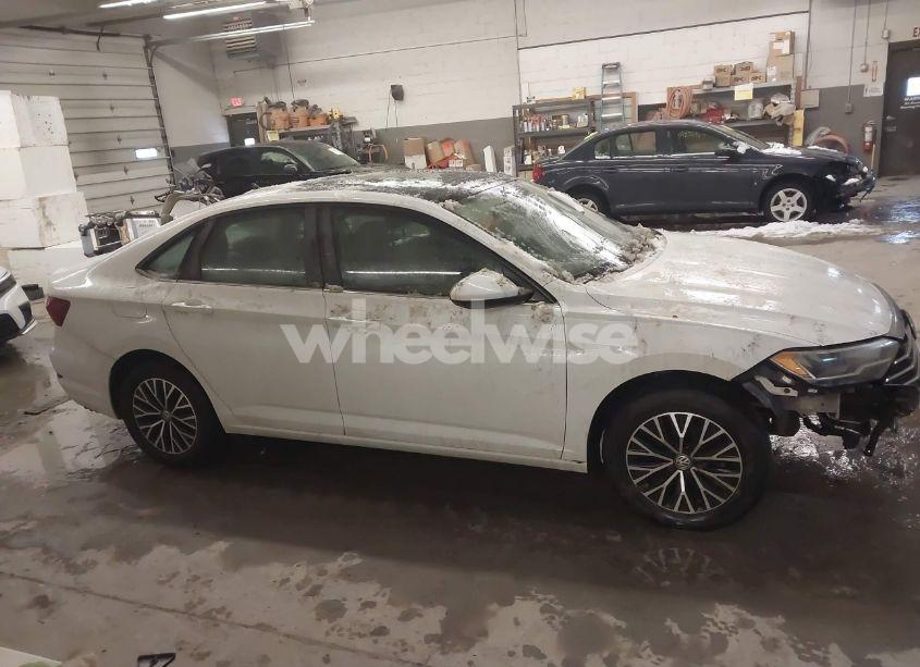 Photo 14 of 2019 Volkswagen Jetta 1.4T R-LINE/1.4T S/1.4T SE (VIN 3VWC57BU9KM272096)