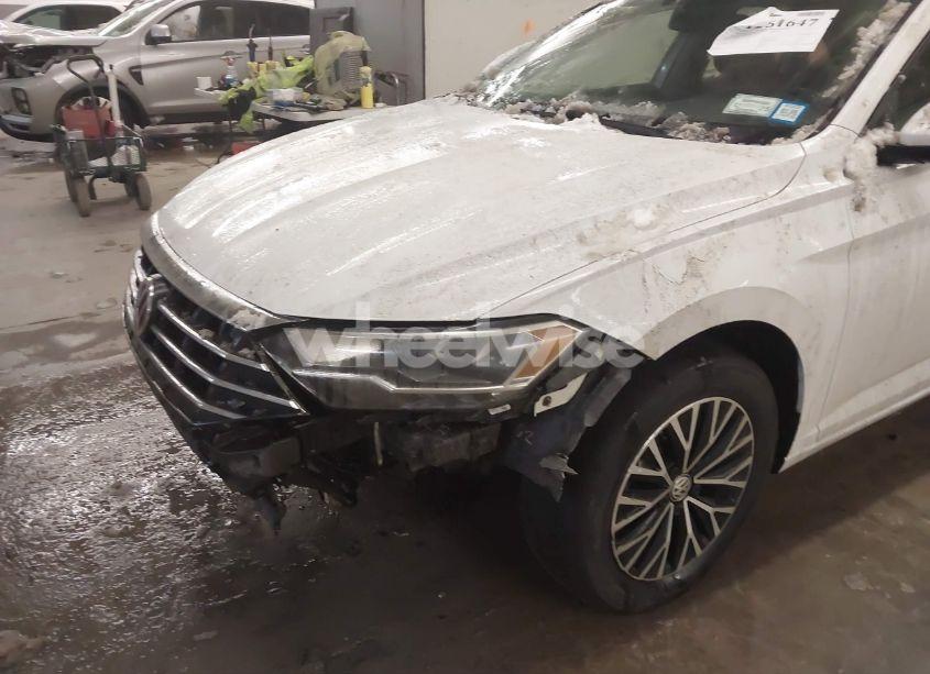 Photo 6 of 2019 Volkswagen Jetta 1.4T R-LINE/1.4T S/1.4T SE (VIN 3VWC57BU9KM272096)