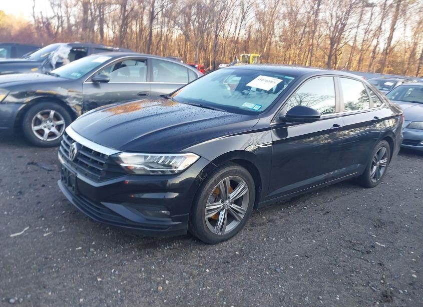 Photo 2 of 2020 Volkswagen Jetta 1.4T R-LINE/1.4T S/1.4T SE (VIN 3VWC57BU9LM086723)