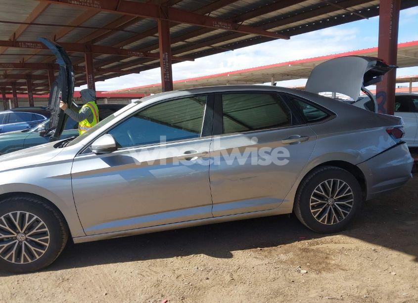 Photo 14 of 2021 Volkswagen Jetta 1.4T R-LINE/1.4T S/1.4T SE (VIN 3VWC57BU9MM034705)