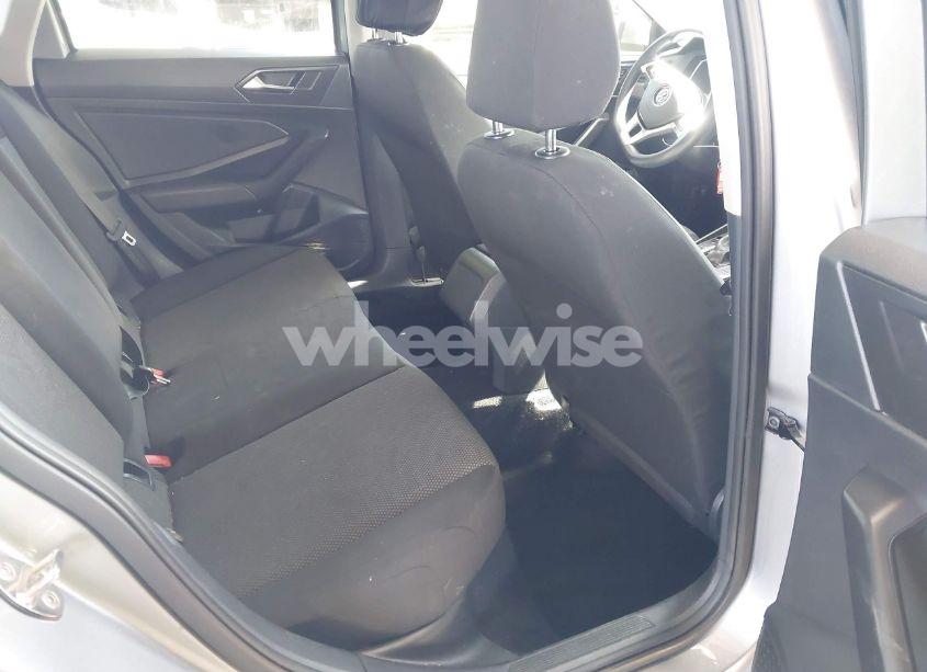 Photo 8 of 2021 Volkswagen Jetta 1.4T R-LINE/1.4T S/1.4T SE (VIN 3VWC57BU9MM034705)