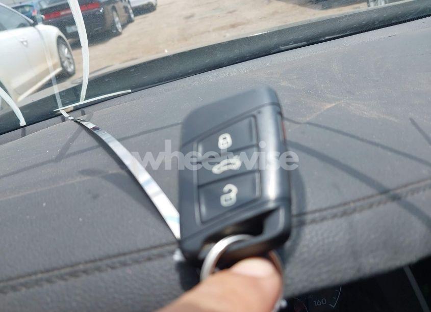 Photo 11 of 2021 Volkswagen Jetta 1.4T R-LINE/1.4T S/1.4T SE (VIN 3VWC57BU9MM048586)