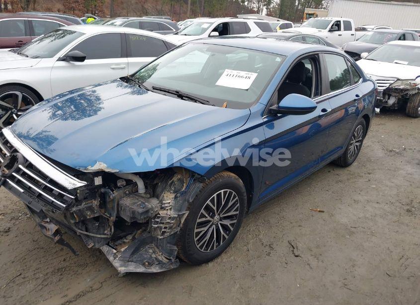 Photo 2 of 2021 Volkswagen Jetta 1.4T R-LINE/1.4T S/1.4T SE (VIN 3VWC57BU9MM051679)