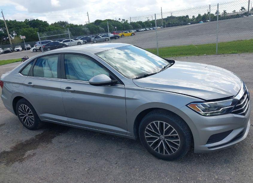 Photo 13 of 2021 Volkswagen Jetta 1.4T R-LINE/1.4T S/1.4T SE (VIN 3VWC57BU9MM066313)